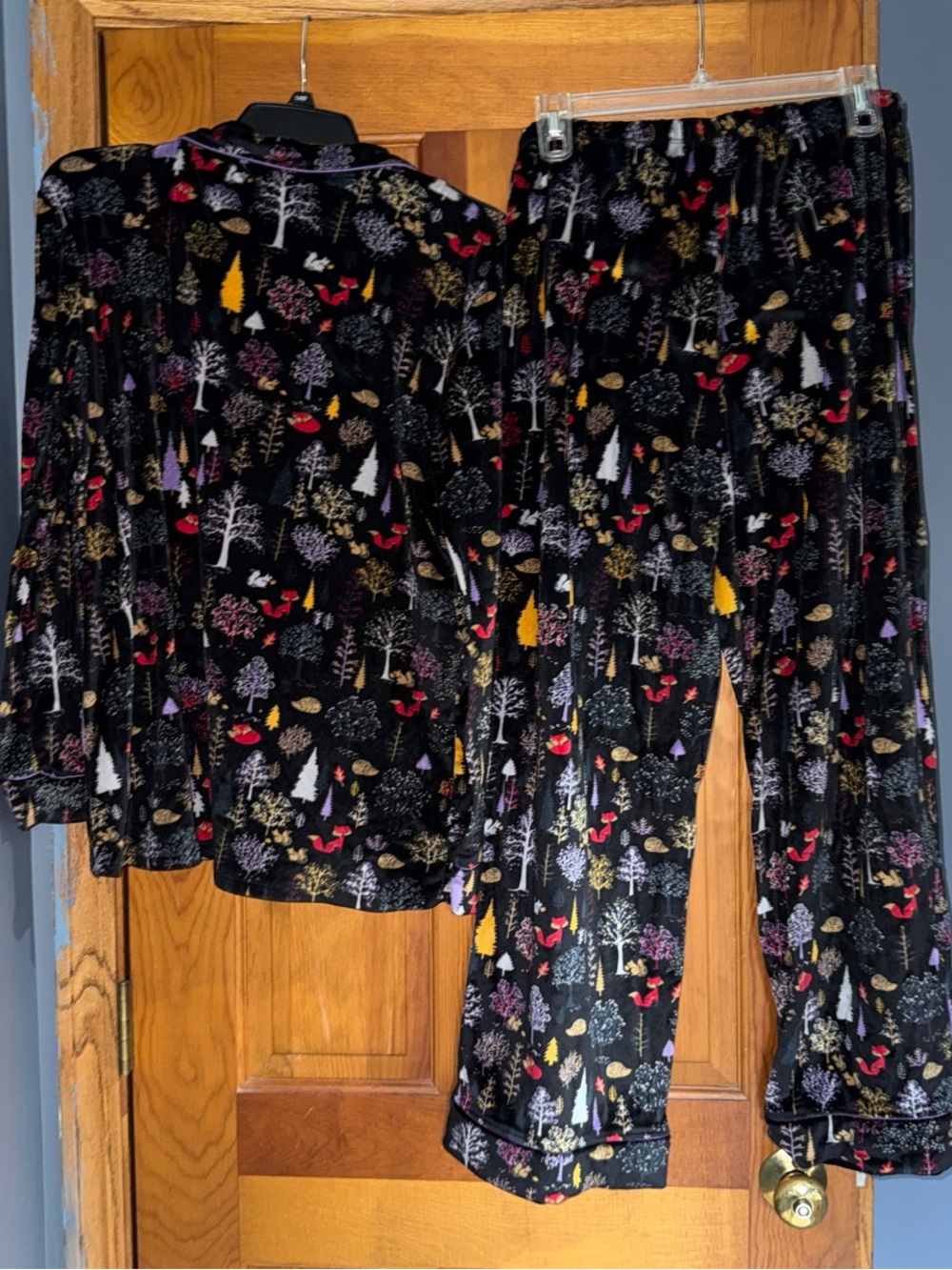 Pajama set - Picture 2 of 4